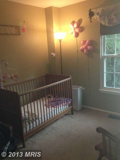 12049 Crimson Ln, Silver Spring, MD 20904 - photo 5