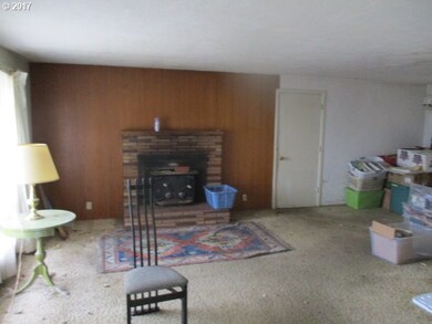 1386 Roundup Dr, Eugene, OR 97401 - photo 3
