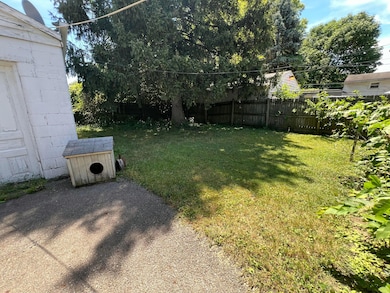 1054 S Hampton Rd, Columbus, OH 43227 - photo 4