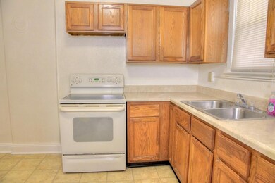 2819 Sullivant