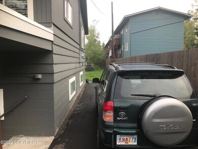 5219 E 24th Ave unit B, Anchorage, AK 99508 - photo 3