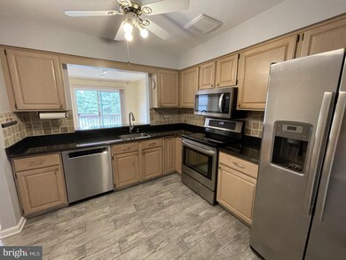89 Abbey Cir unit 56, Doylestown, PA 18901 - photo 7