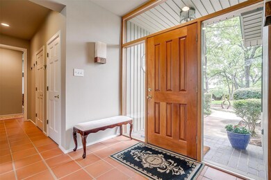 1420 Crownhill Dr, Arlington, TX 76012 - photo 6