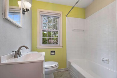 007-3504-huron-ave-kalamazoo-mi-49006