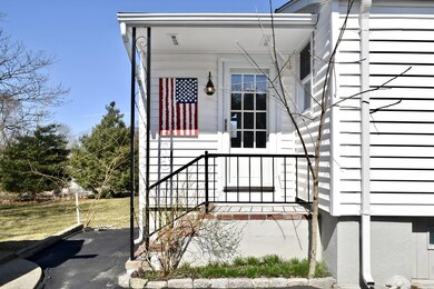 16 Page St, South Dartmouth, MA 02748 - photo 4