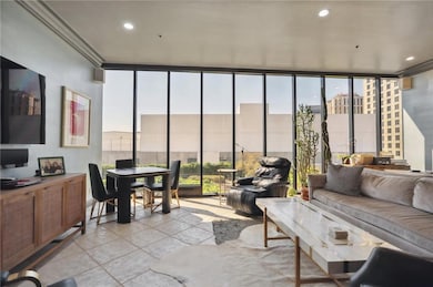  Recessed lighting throughout, 10' tall floor to c