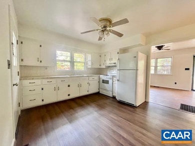 728 Cold Springs Rd, Stuarts Draft, VA 24477 - photo 5