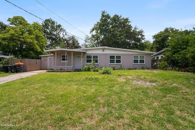 6848 Snow White Dr, Jacksonville, FL 32210 - photo 3