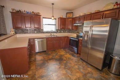 1550 Mardis Place W, Jacksonville, FL 32205 - photo 5