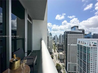 Icon Brickell Tower 3 unit 4405, Miami, FL 33131 - photo 6