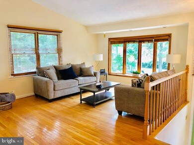 219 Sillery Bay Rd, Pasadena, MD 21122 - photo 3