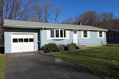11 Steven Dr, Holyoke, MA 01040 - photo 4