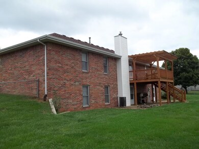 4501 N 17th 011