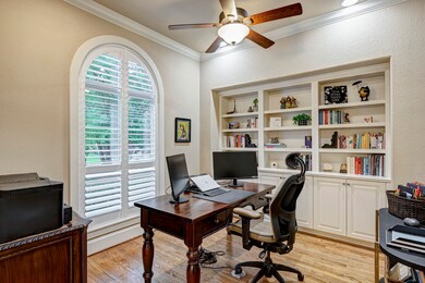 1729 Viking Dr, Houston, TX 77018 - photo 4