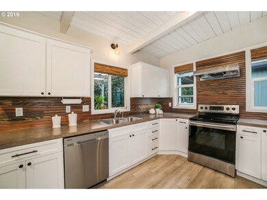 1651 Larch St, Lake Oswego, OR 97034 - photo 6