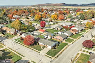 128 Paul St, Hanover, PA 17331 - photo 4