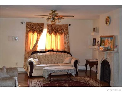 Living Room lower unit