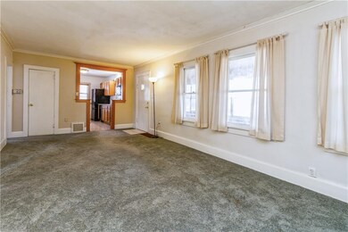 4114 Pleasant St, Des Moines, IA 50312 - photo 4