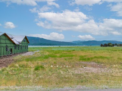 Aster Loop_0112_D-HDR-Edit