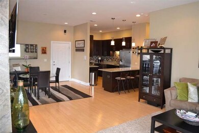 2921 W Glenlake Ave unit 4W, Chicago, IL 60659 - photo 6