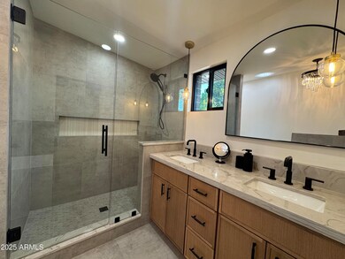 3749 E Laurel Ln, Phoenix, AZ 85028 - photo 6