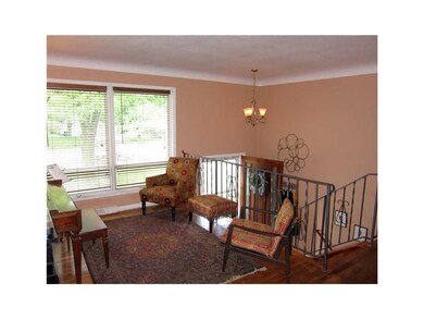 Living Room. Hardwood flooring