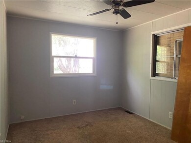 1001 Crawford Rd, Wellsville, OH 43968 - photo 4