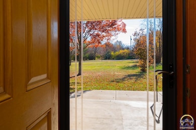 8200 SW 37th St, Topeka, KS 66614 - photo 4