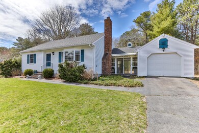 832 Putnam Ave, Cotuit, MA 02635 - photo 3