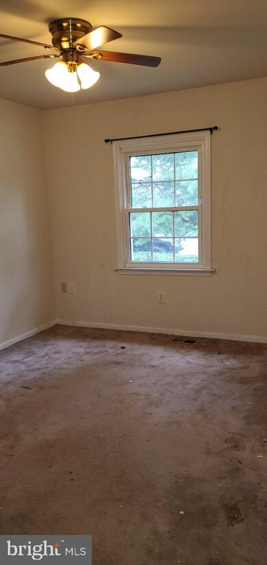 9863 Whiskey Run, Laurel, MD 20723 - photo 4