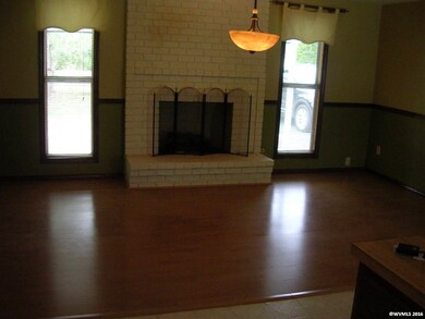 2064 SE Laura Ln, Dallas, OR 97338 - photo 5