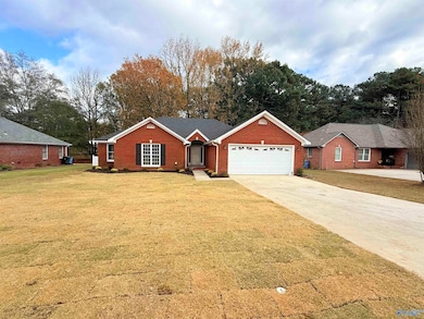 200 Bellemeade St SW, Hartselle, AL 35640 - photo 2