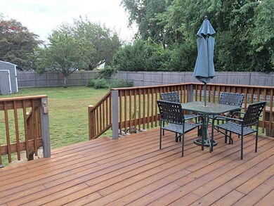 10 Squantum Dr, Middletown, RI 02842 - photo 7