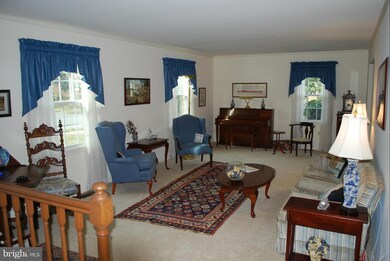 6207 Wilmington Dr, Burke, VA 22015 - photo 3