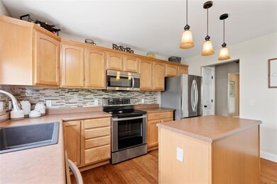 608 Glen Brook Ct, Lake Saint Louis, MO 63367 - photo 6