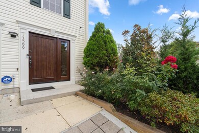 13599 Bathgate Dr, Herndon, VA 20171 - photo 3