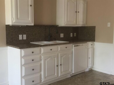 6313 6313 Pine Cone Ln, Tyler, TX 75707 - photo 6