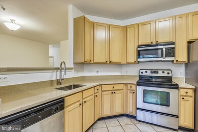 42446 Mayflower Terrace unit 103, Ashburn, VA 20148 - photo 2