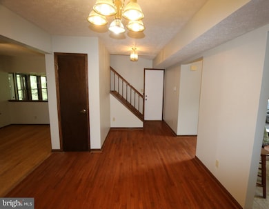 23169 Falling Leaf Ln, California, MD 20619 - photo 7