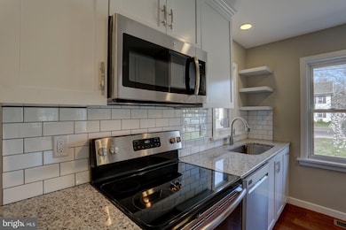 100 E Main St, Leola, PA 17540 - photo 5