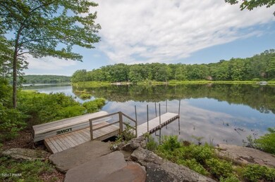 193 E Shore Dr, Hawley, PA 18428 - photo 4