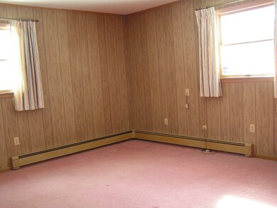 Master Bedroom - 2 closets