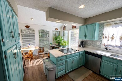 13 Village Way unit 7, Vernon, NJ 07462 - photo 6