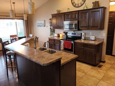 3705 Keystone Cir, Spirit Lake, IA 51360 - photo 4