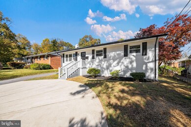 11303 Mapleview Dr, Silver Spring, MD 20902 - photo 2