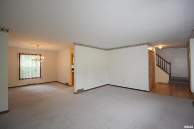 1855 14th St, Bettendorf, IA 52722 - photo 6