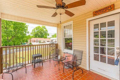 219 Oak St, Tunnel Hill, GA 30755 - photo 4