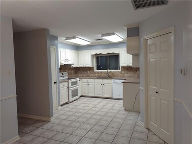 3212 Pine Ridge Dr, Pineville, LA 71360 - photo 4