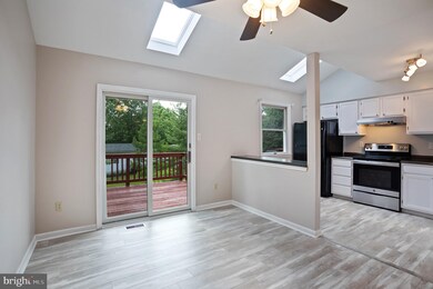 735 Cedar Ct, Red Hill, PA 18076 - photo 4