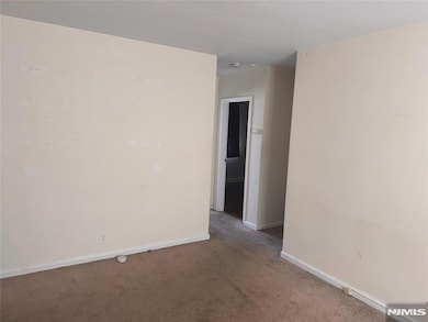 1470 W Terrace Cir unit 4, Teaneck, NJ 07666 - photo 7